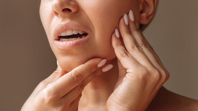 Thế nào là đau hàm khi há miệng